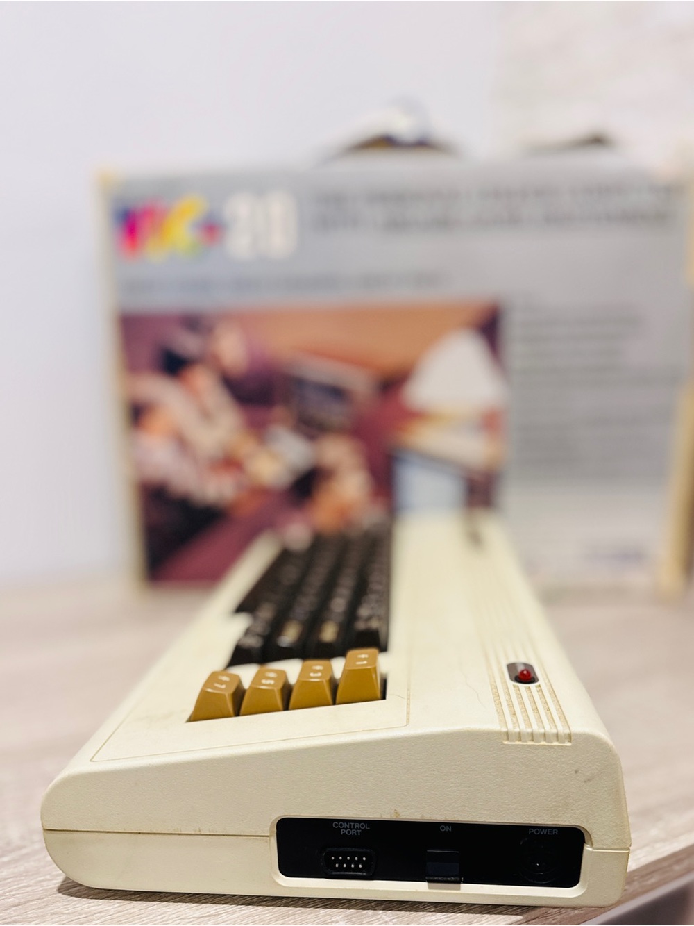 Vintage Commodore VIC-20 Computer System - Tested & Working - In Box w/ Cables - Picture 12 of 17
